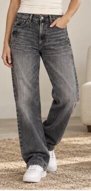 American Eagle Strigid Super High Rise Baggy Straight Jeans Women’s 12 Black
